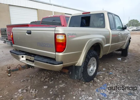 2002 Mazda B3000 Ds z USA, uszkodzony, nr VIN 4F4YR16U02TM13084